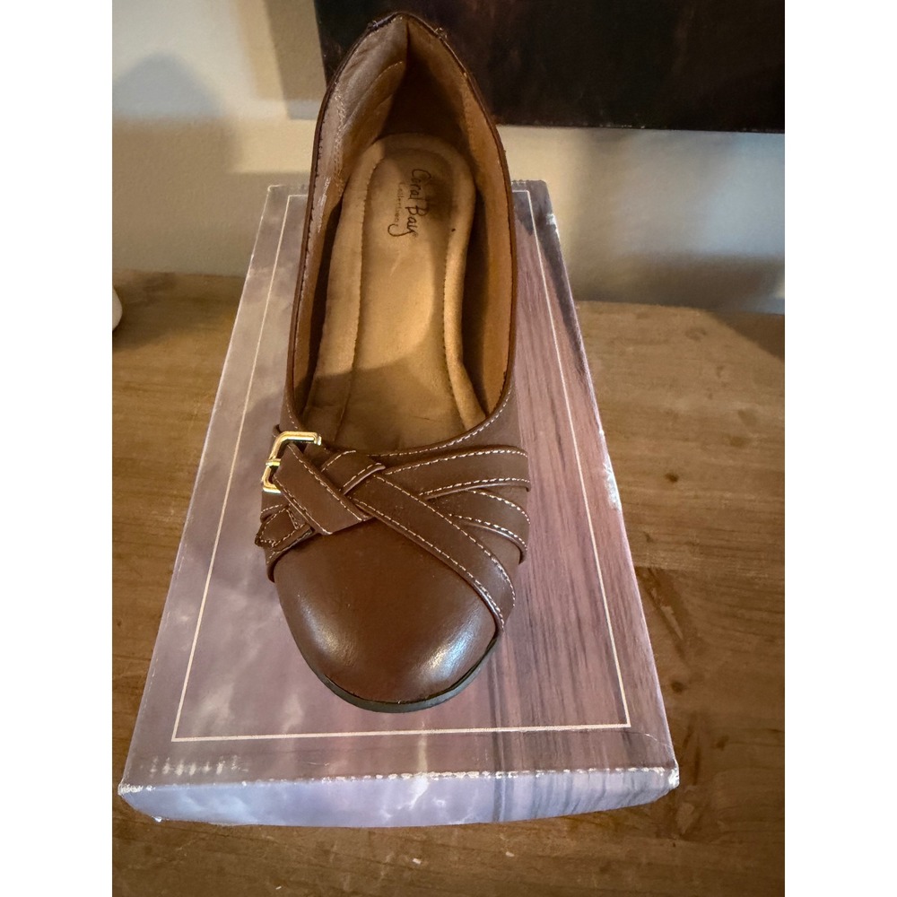 Coral Bay Collection Womens Brown Wedge‎ Pumps Shoes Buckle Detail Size 7.5 M - Picture 3 of 4